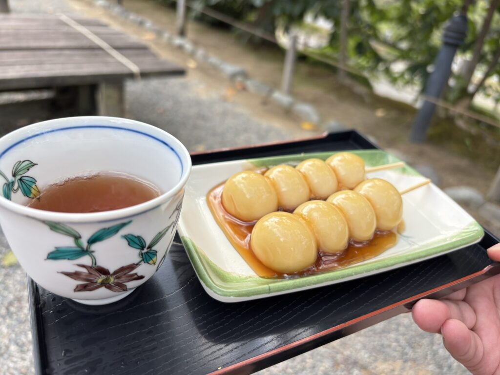 兼六園のみたらし団子